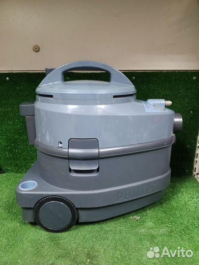 Моющий пылесос Philips Triathlon 1400 Watt turbo