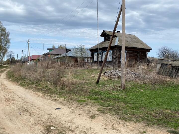 Дом 22,2 м² на участке 20 сот.