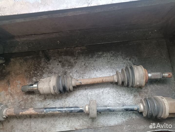 Левый привод Lifan Smily