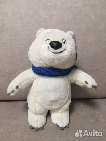 Плюшевый олимпийский медведь