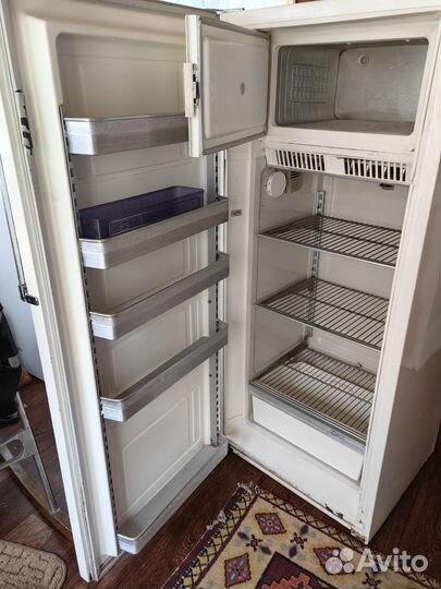 Холодильник-зил б/у