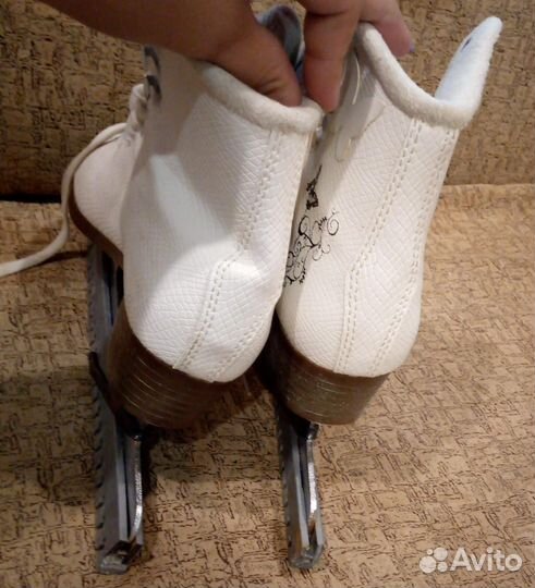 Коньки фигурные р 41