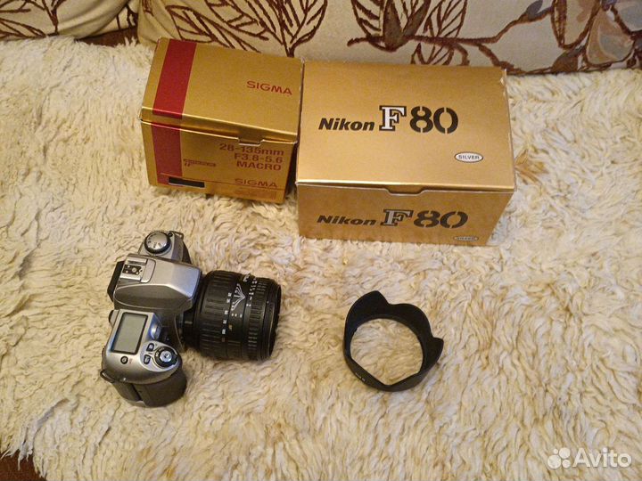 Плёночный фотоаппарат Nikon F80 с оптикой Sigma
