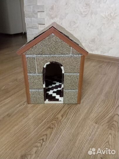 Будка для кошек утепленная