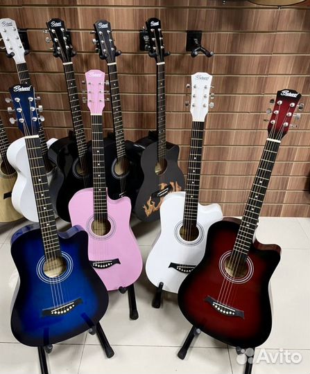 Акустическая гитара с чехлом