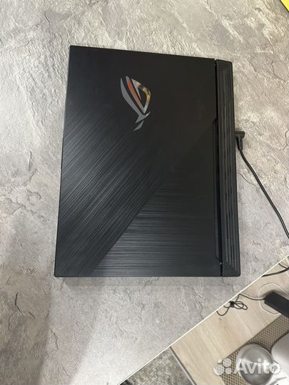 Ноутбук Asus ROG Strix i5/8Gb.GTX1650/512Gb