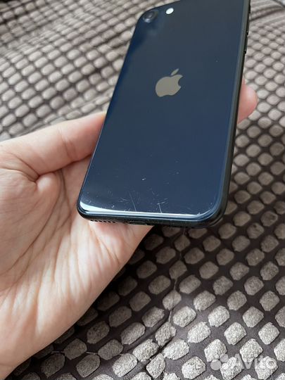 iPhone SE (2022), 64 ГБ