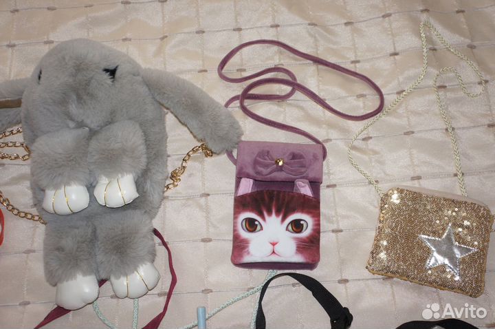 Сумочки для девочки в отличном состоянии