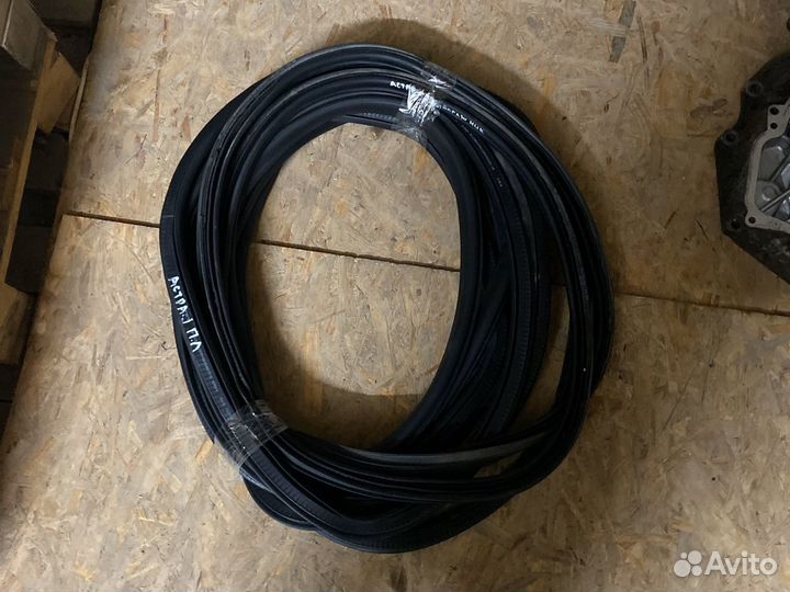 Уплотнитель дверей Опель Астра j 5 д