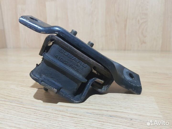 Подушка двигателя передняя левая Subaru Legacy B12