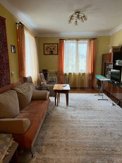 2-к. квартира, 56 м², 2/2 эт.