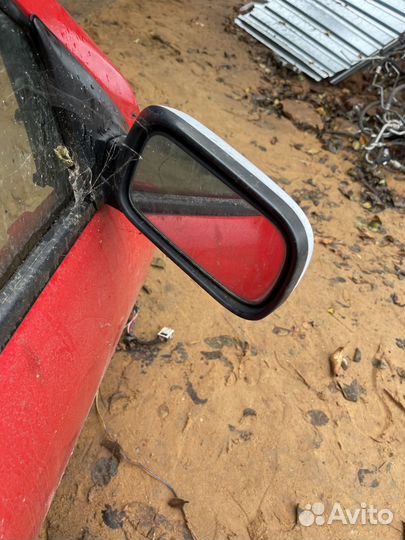 Зеркало заднего вида правое nissan primera p11