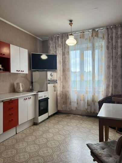 2-к. квартира, 49 м², 3/9 эт.