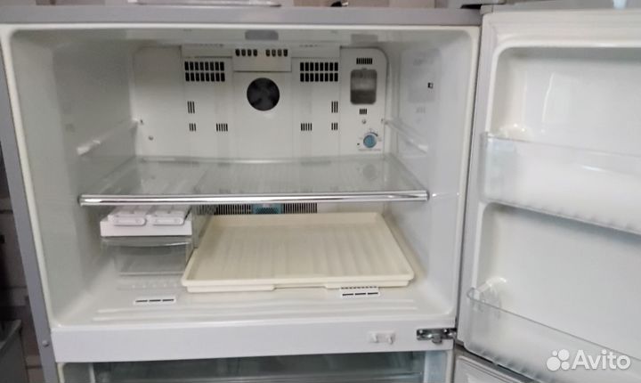 Холодильник Sharp model : SJ-P641N-SL