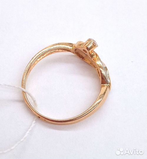 Золотое кольцо с камнем 16р