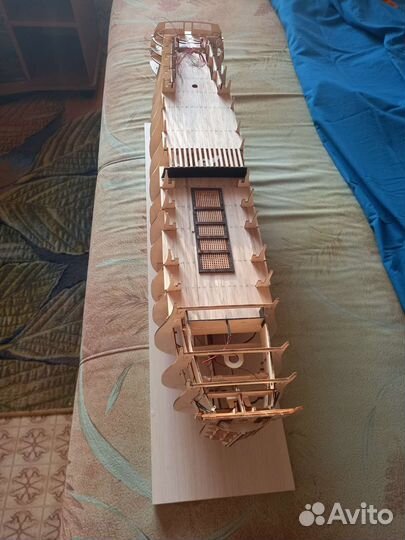Модель корабля