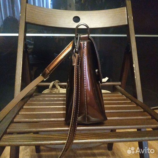 Сумка женская лакированная