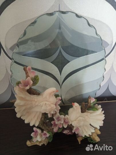 Статуэтку голуби