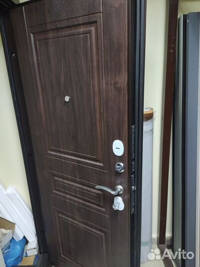 Дверь входная
