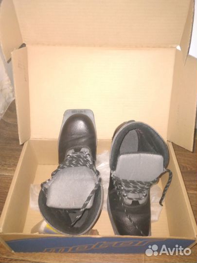 Новые лыжи, палки и ботинки