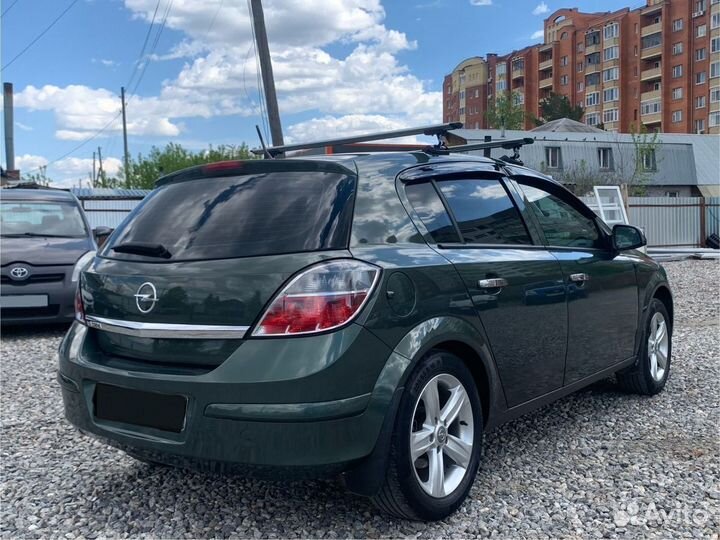 Opel Astra 1.6 МТ, 2011, 197 000 км