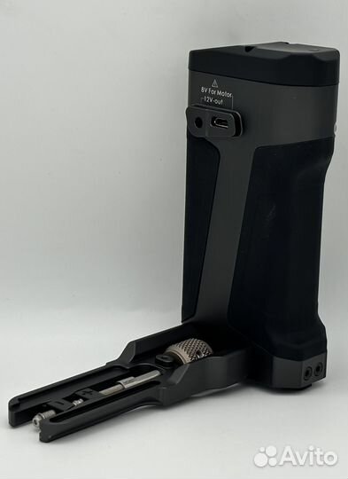 Рукоятка Tilta с кабелем и разными креплениями