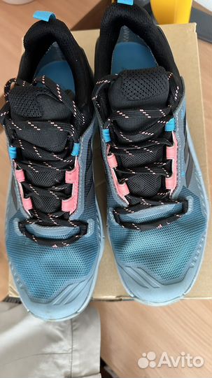 Трекинговые ботинки женские 39