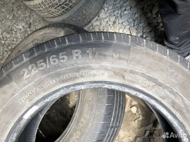 Continental ContiPremiumContact 5 SUV 225/65 R17
