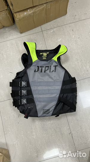 Спасательный жилет неопреновый