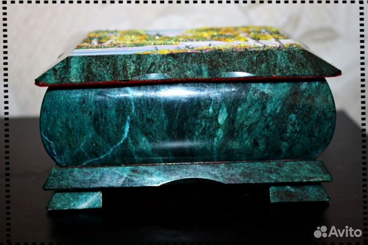 Малахитовая шкатулка