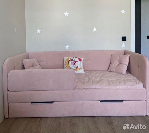 Кровать с бортиком 800*1700 новая