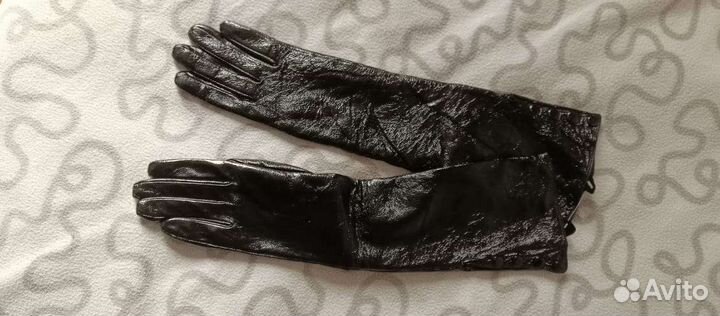 Перчатки женские, новые. Лакированная кожа