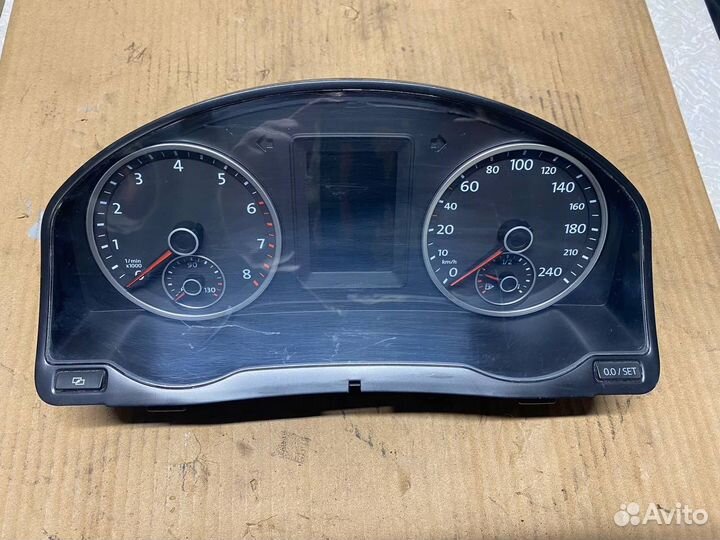 Панель приборов Volkswagen