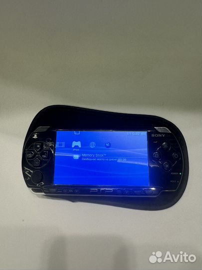 Sony PSP 2008 64Gb 250 игр, комплект
