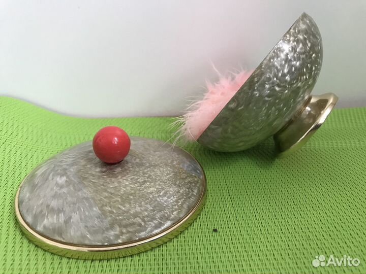 Винтажная пудреница СССР