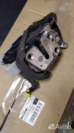 Замок передний левый Infiniti FX35 2008