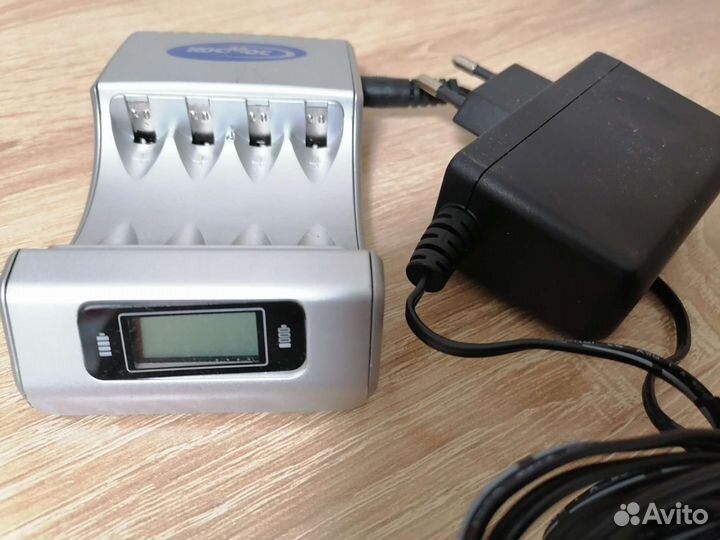 Зарядное устройство для акб аа и ааа
