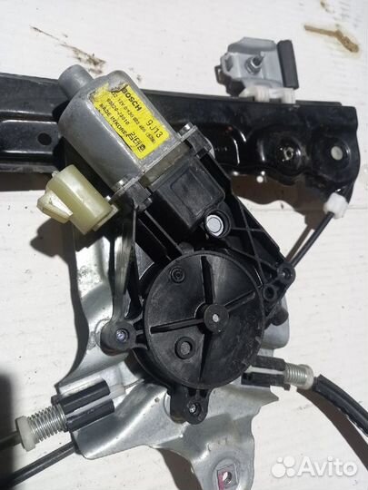 Стеклоподъемник передний правый Chevrolet Cruze