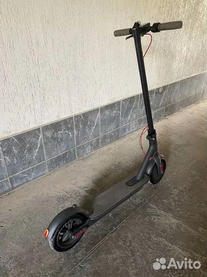 Электросамокат Xiaomi Mijia M365