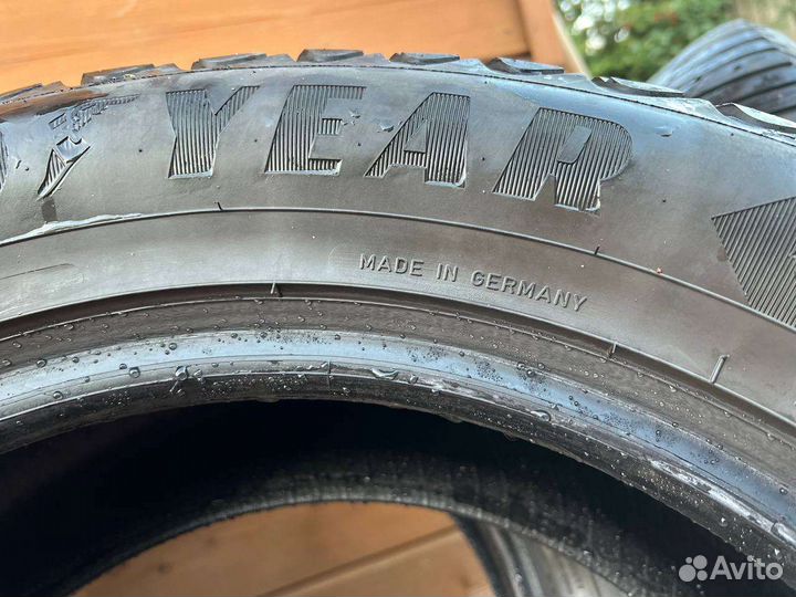 Goodyear UltraGrip Ice SUV 225/55 R18 109T