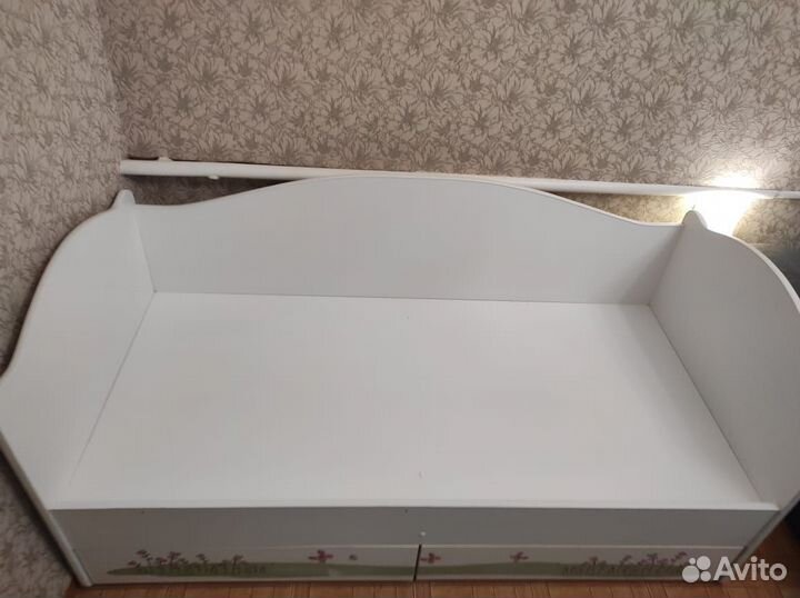 Детская кровать с матрасом