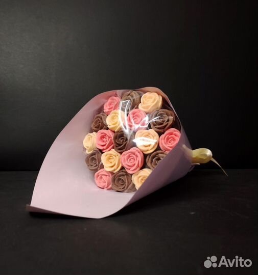 Шоколадные Розы - 19 шт в Букете