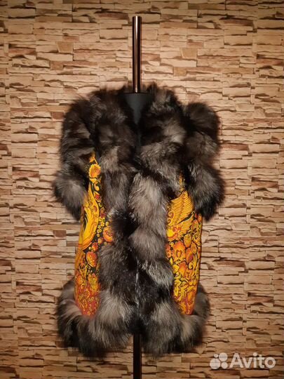 Меховая жилетка