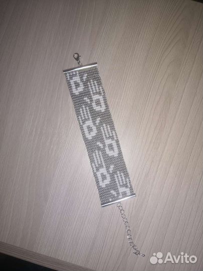 Браслет из бисера