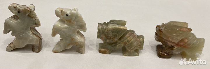 Фигурки животных из оникса