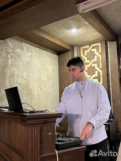 Диджей, звукорежисер, DJ