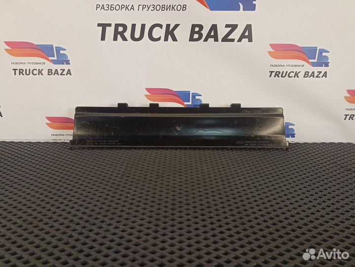 81637456031 Крышка бардачка Man TGX