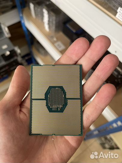 Intel Xeon Gold 5122 LGA3647 3.60GHz - 3.70GHz