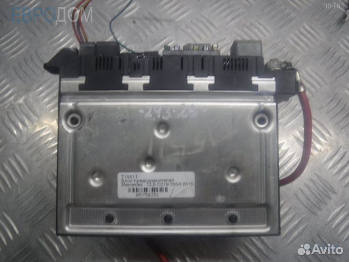 Блок предохранителей mercedes W219 s1111448