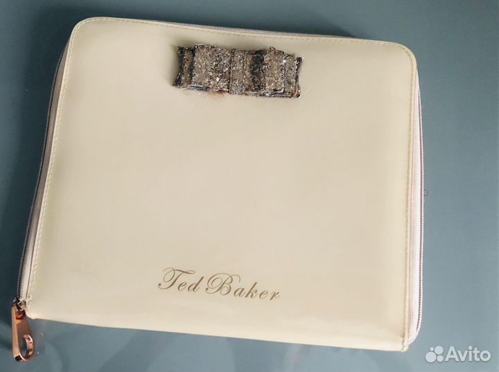 Чехол для планшета